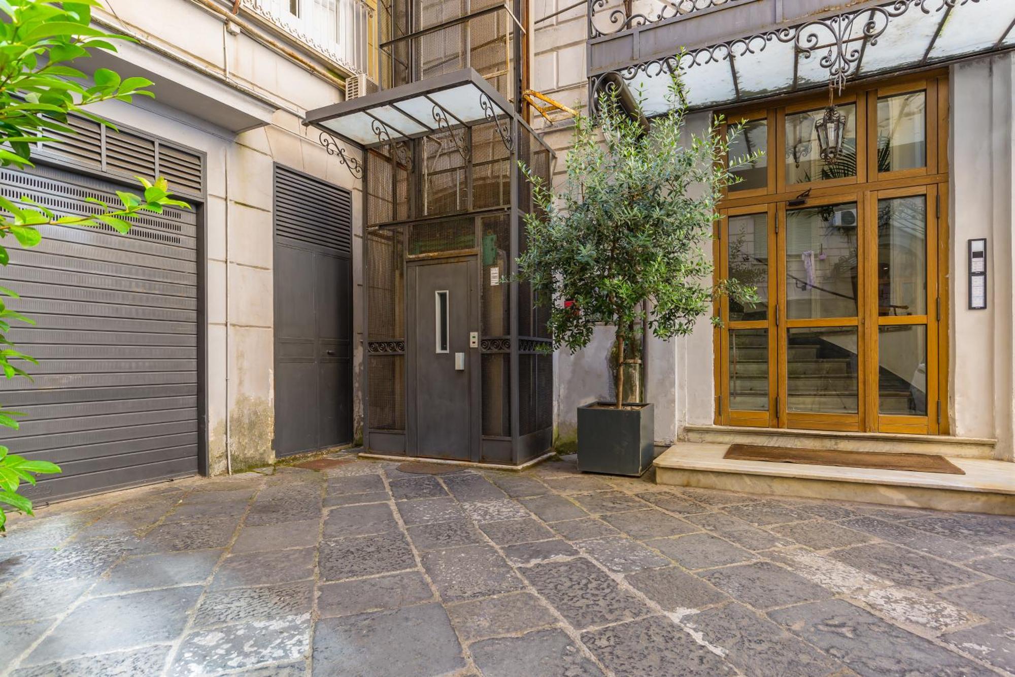 Residenza Trinita Maggiore Napoli Exterior foto