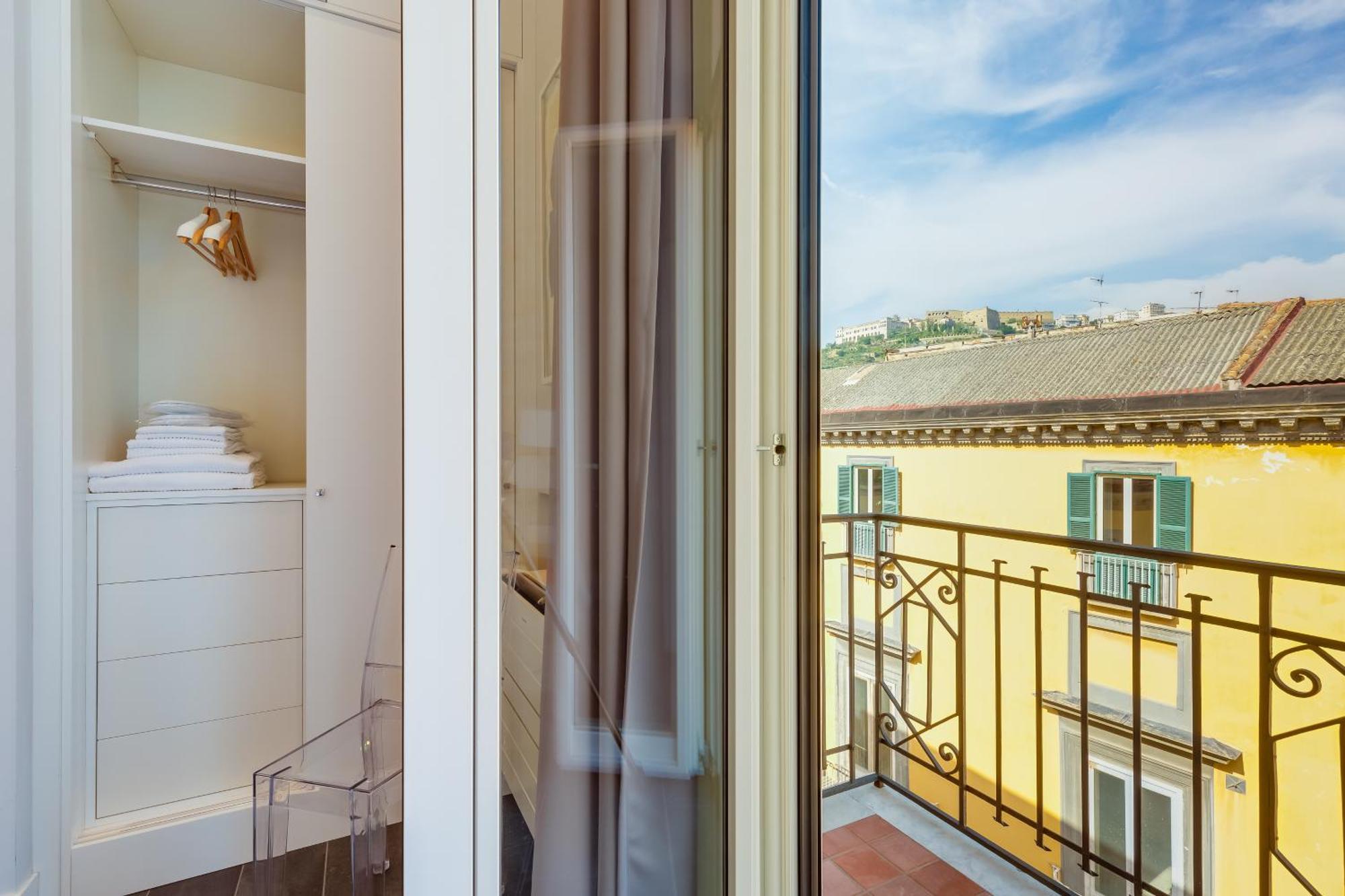Residenza Trinita Maggiore Napoli Exterior foto